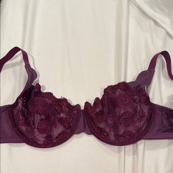 Purple Lace Underwire Bra EUC 34DD - Picture 1 of 3